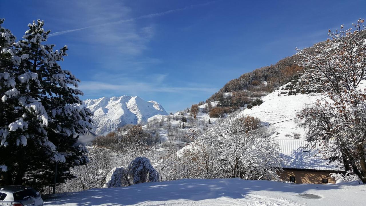 Le Skidoux Huez المظهر الخارجي الصورة
